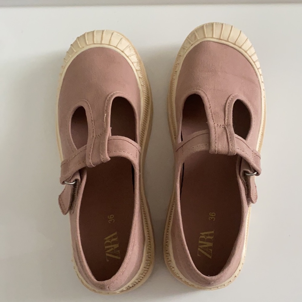 ZARA POINTED TOE SHOES - Picture 7 of 7